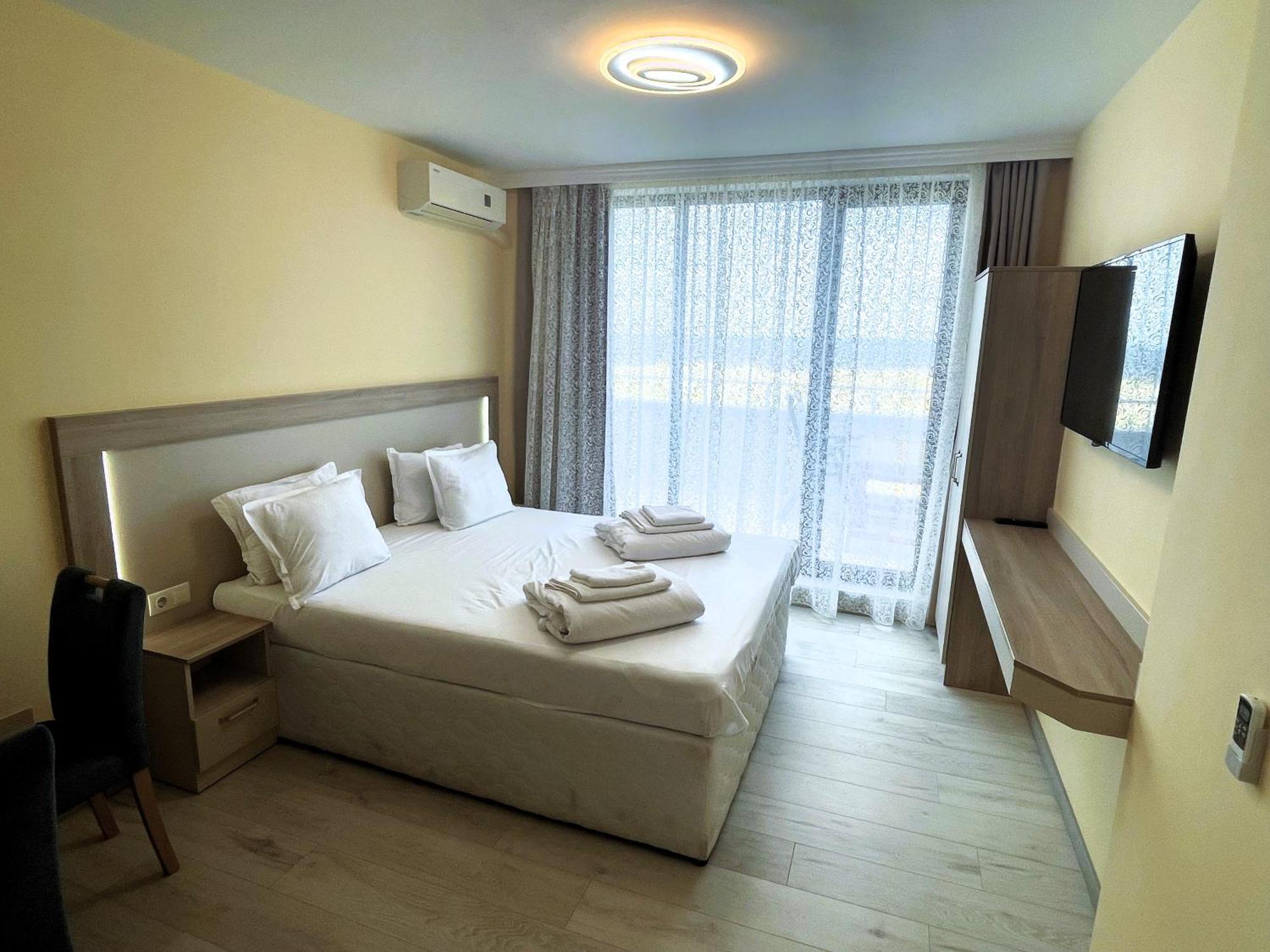Apart-Hotel Panorama Sea Lux Приморско Экстерьер фото